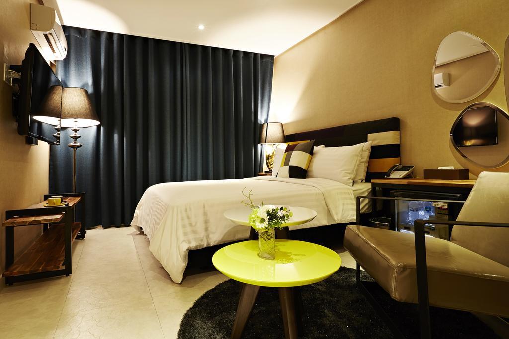 Hotel Namoo Cheong-ju Cheongju Zimmer foto